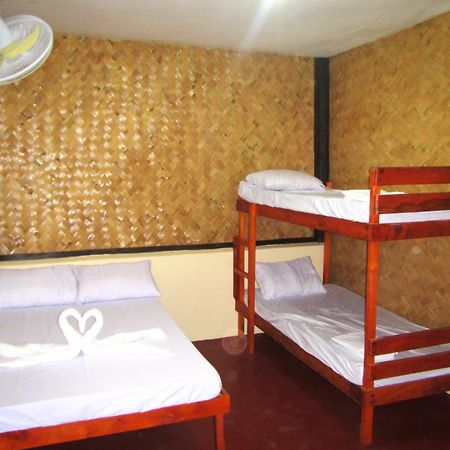 Coron Guapos Guesthouse Bagian luar foto