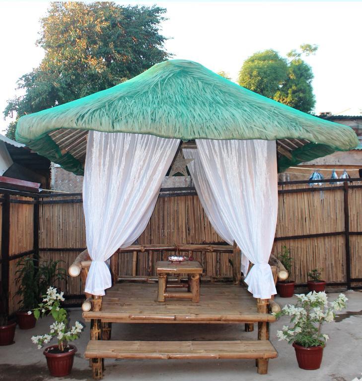 Coron Guapos Guesthouse Bagian luar foto